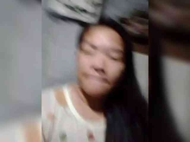 NaughtyWetPieXx webcam