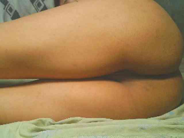 NaughtyWetPieXx webcam