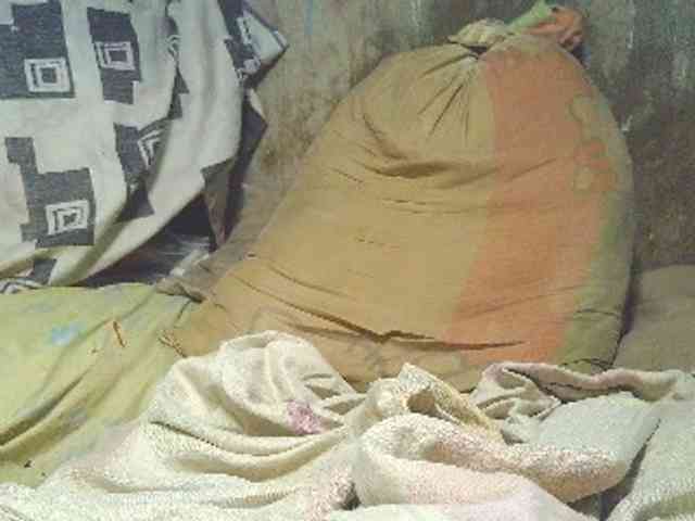 NaughtyWetPieXx webcam