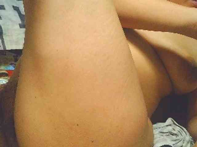 NaughtyWetPieXx webcam