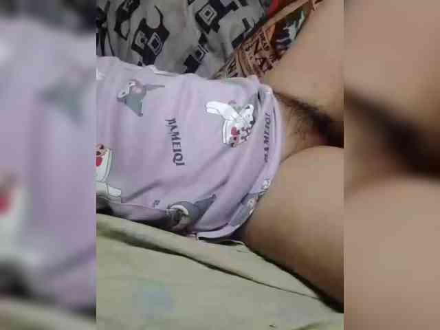 NaughtyWetPieXx webcam