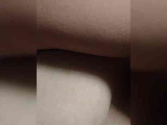 NaughtyWetPieXx webcam