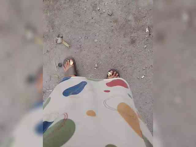 NaughtyWetPieXx webcam