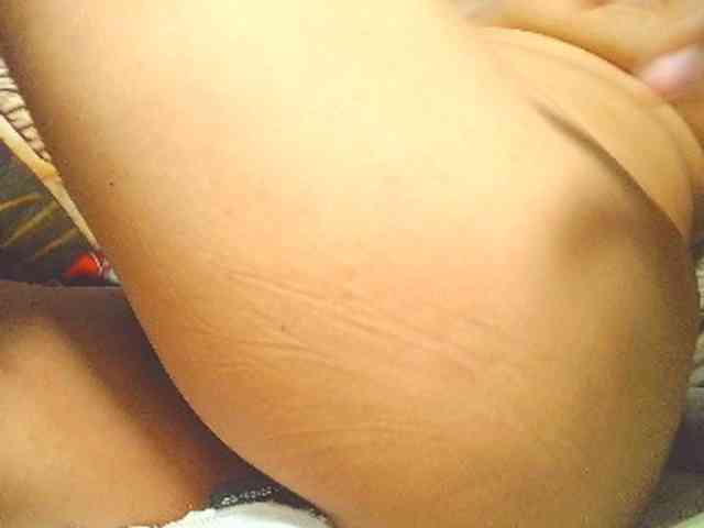 NaughtyWetPieXx webcam