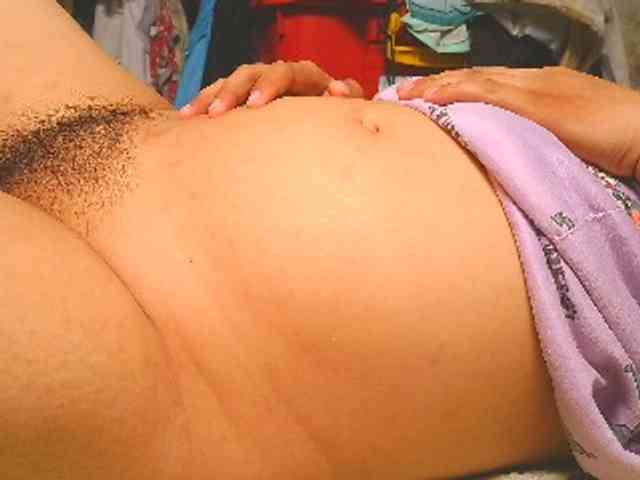 NaughtyWetPieXx webcam