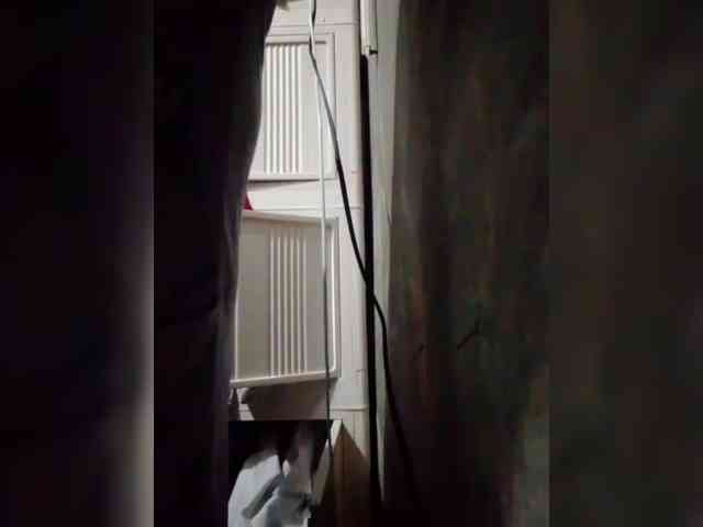 NaughtyWetPieXx webcam