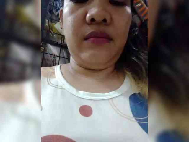 NaughtyWetPieXx webcam