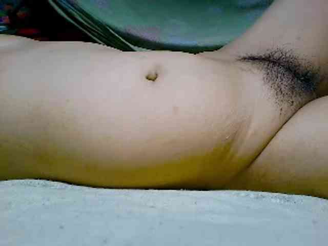 NaughtyWetPieXx webcam