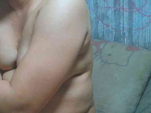 NaughtyWetPieXx webcam