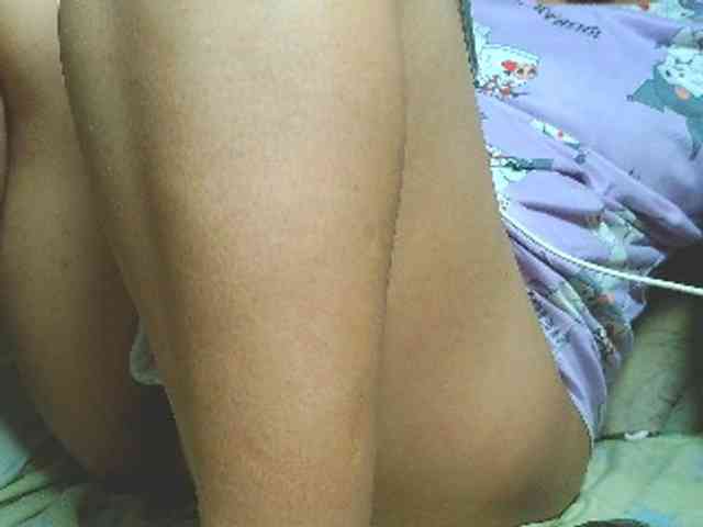 NaughtyWetPieXx webcam