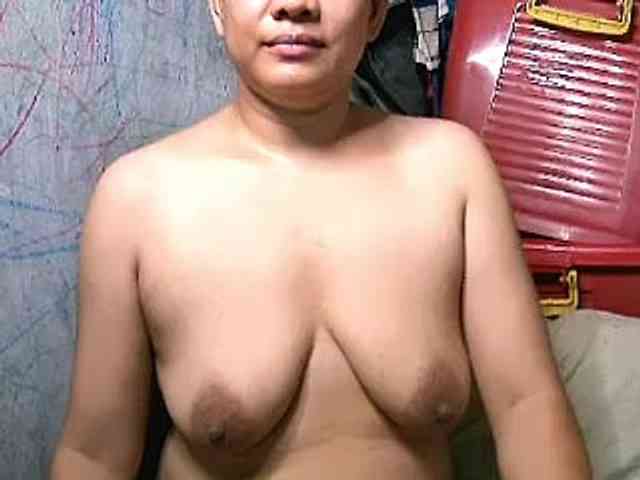 NaughtyWetPieXx webcam