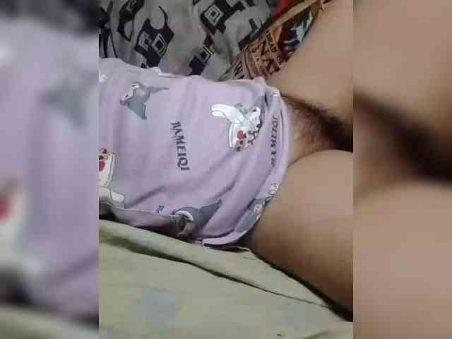 NaughtyWetPieXx webcam