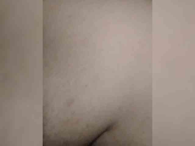 NaughtyWetPieXx webcam