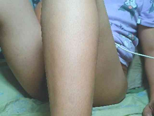 NaughtyWetPieXx webcam