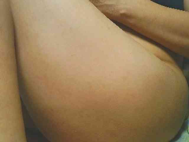 NaughtyWetPieXx's chatroom