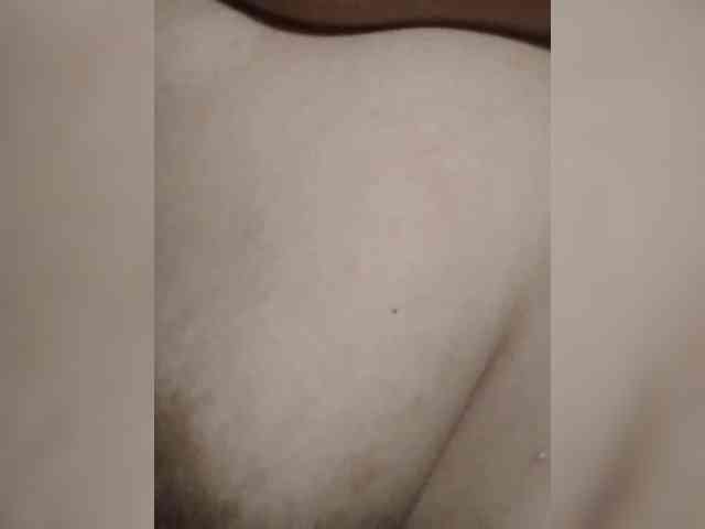 NaughtyWetPieXx webcam