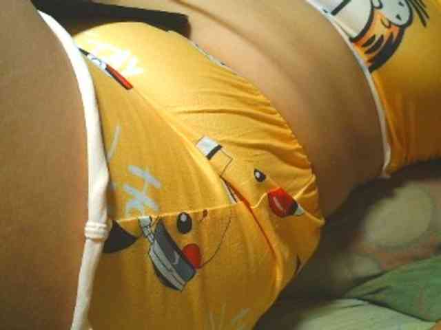 NaughtyWetPieXx webcam