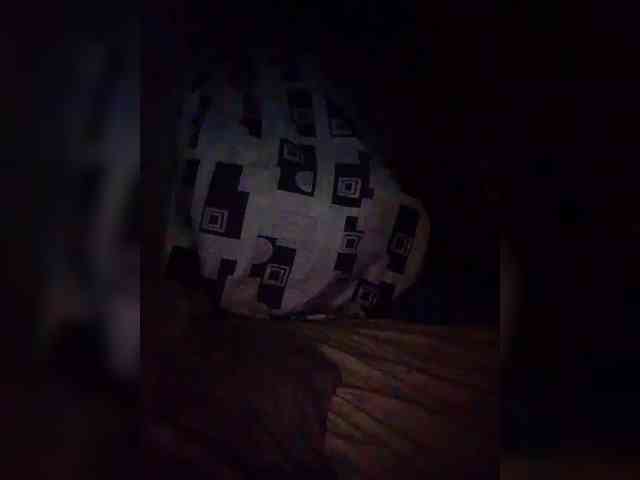 NaughtyWetPieXx webcam