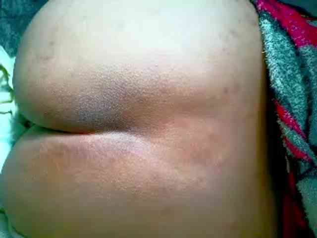 NaughtyWetPieXx webcam