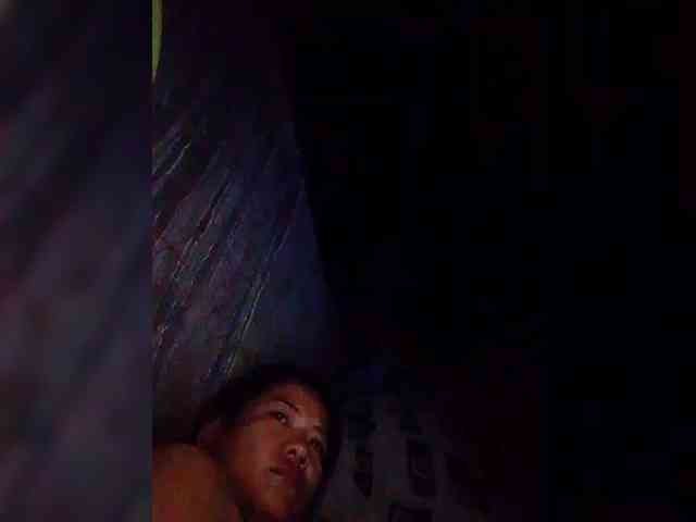 NaughtyWetPieXx webcam