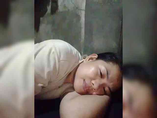 NaughtyWetPieXx NaughtyWetPieXx