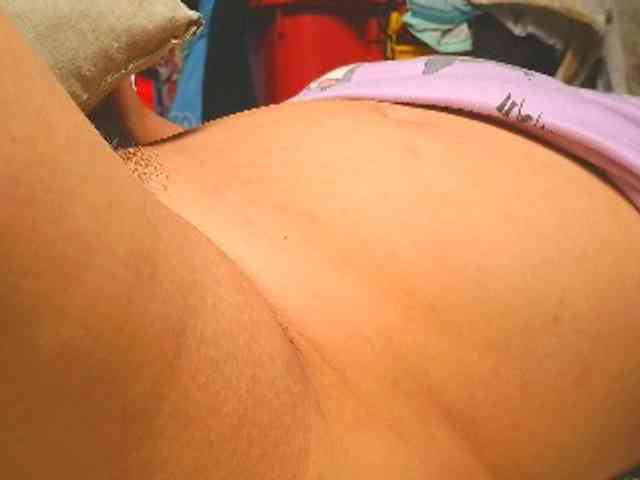 NaughtyWetPieXx webcam