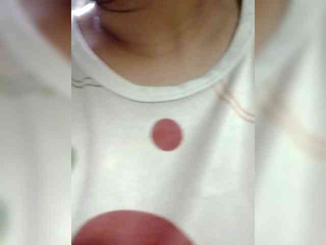 NaughtyWetPieXx webcam