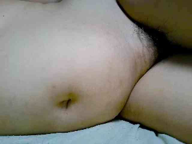 NaughtyWetPieXx webcam