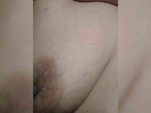 NaughtyWetPieXx webcam