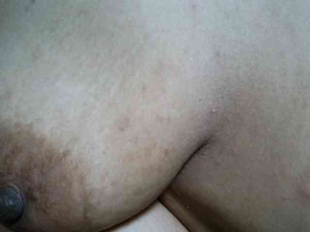 NaughtyWetPieXx webcam