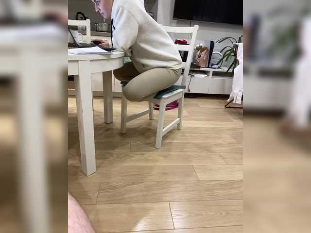 YuGoVi's BongaCams show and profile