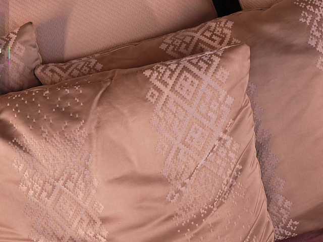 IvyEllis's BongaCams show and profile