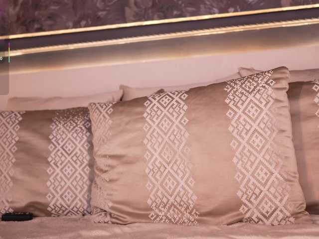 IvyEllis's BongaCams show and profile