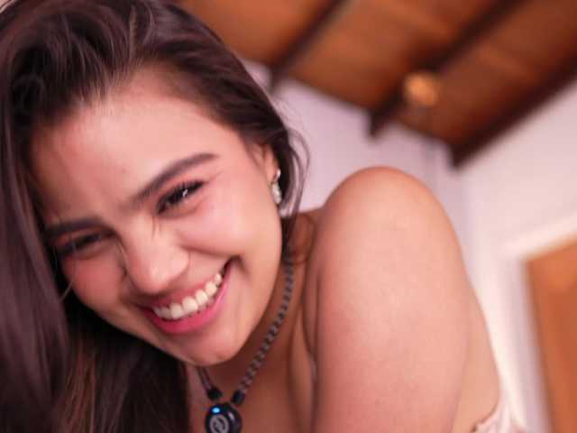 IvyEllis's BongaCams show and profile