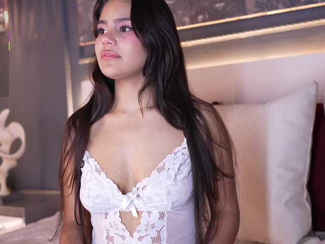 IvyEllis's BongaCams show and profile