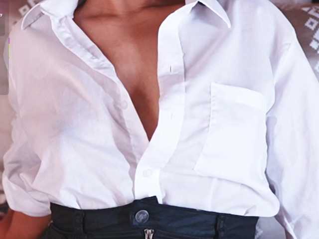 IvyEllis's BongaCams show and profile