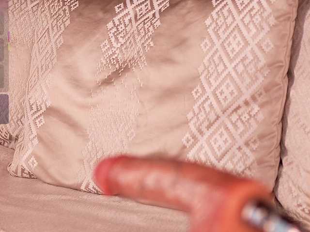 IvyEllis's BongaCams show and profile