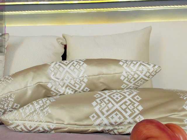 IvyEllis from BongaCams is Freechat