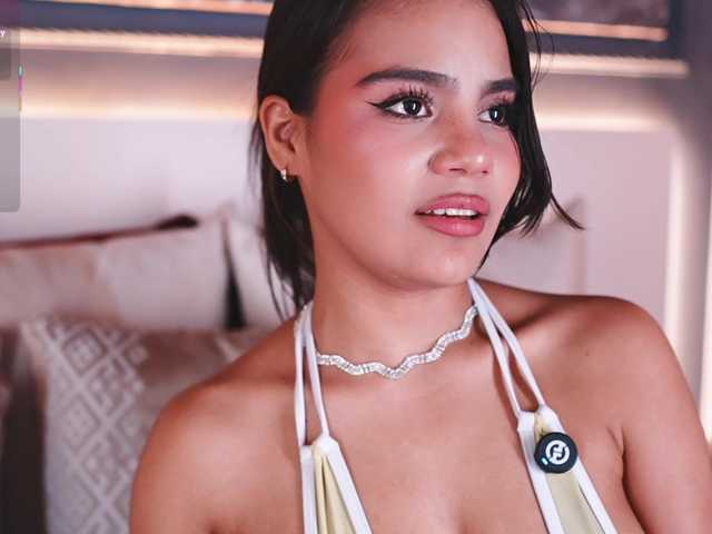 IvyEllis's BongaCams show and profile