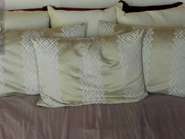 IvyEllis's BongaCams show and profile