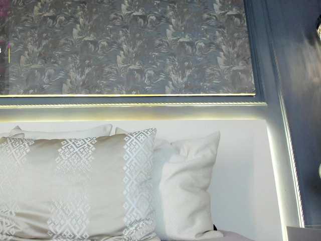 IvyEllis's BongaCams show and profile