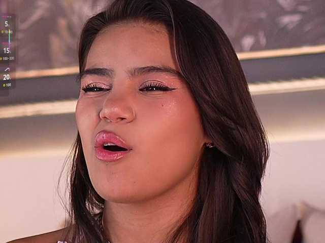 IvyEllis's BongaCams show and profile