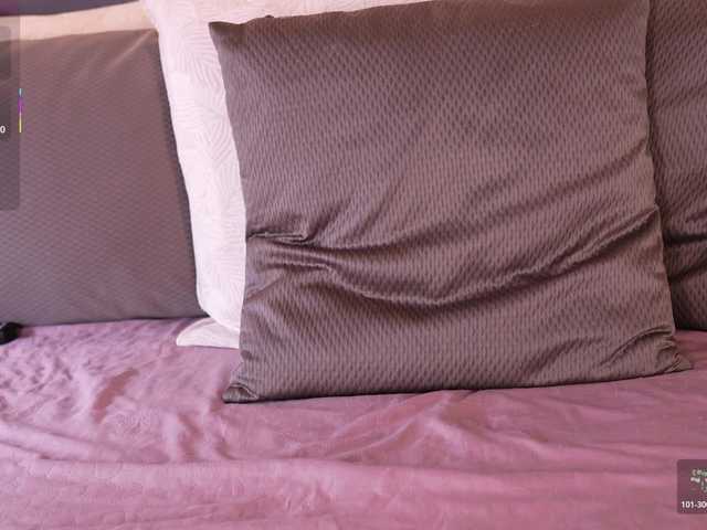 IvyEllis's BongaCams show and profile