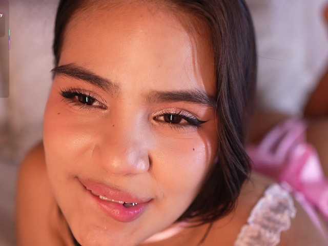 IvyEllis's BongaCams show and profile