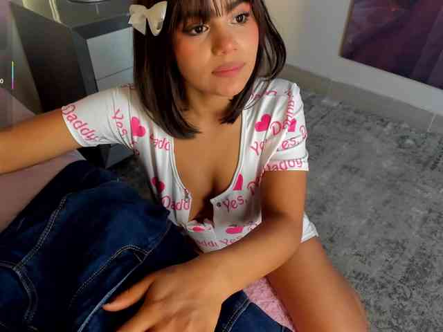 IvyEllis webcam