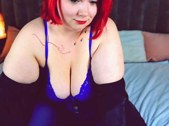 BettyDark from BongaCams