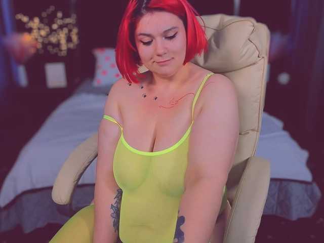 BettyDark's BongaCams show and profile