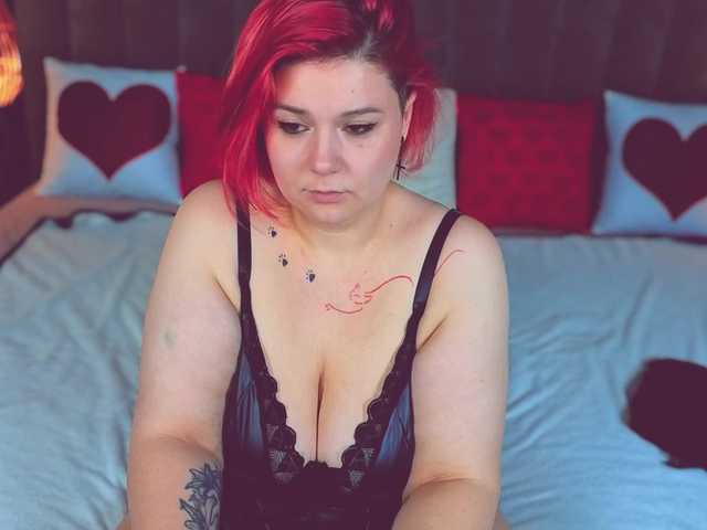 BettyDark from BongaCams