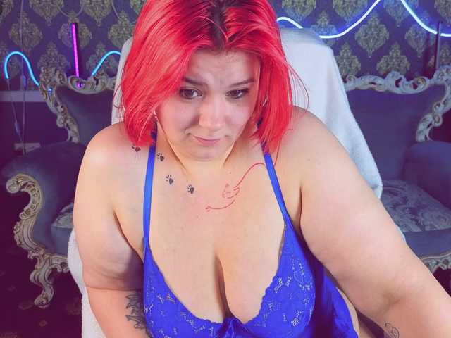 BettyDark's BongaCams show and profile