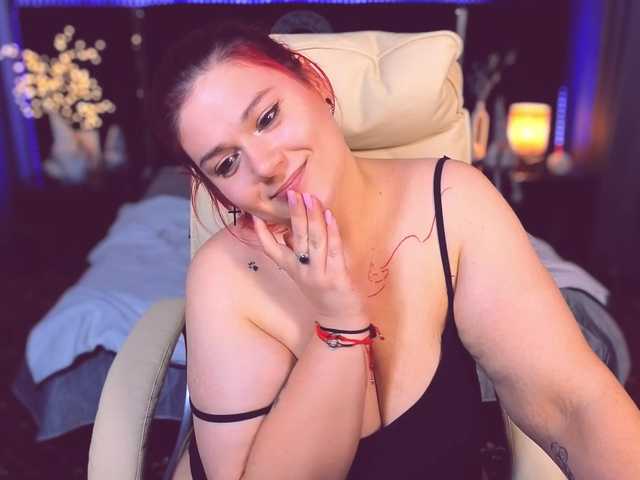 BettyDark from BongaCams